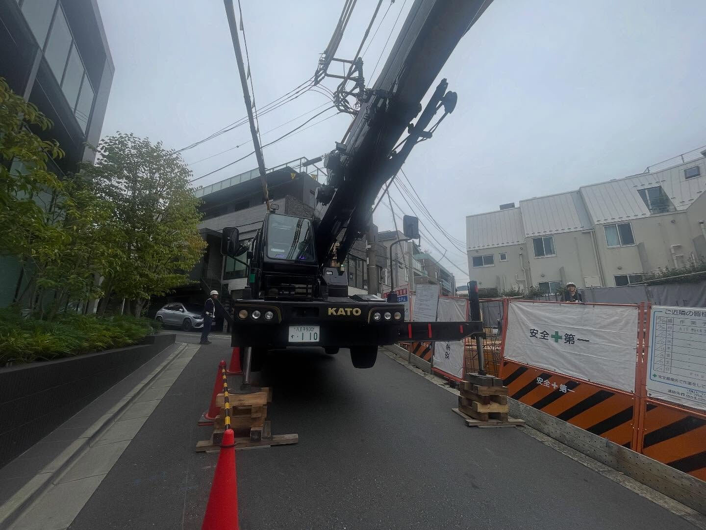 本日の壱クレーン（株）の活躍をご紹介します！🚧まずは、13ト