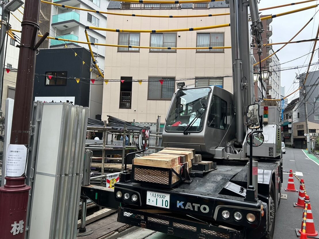 伐採作業、解体材、足場材、鉄筋材