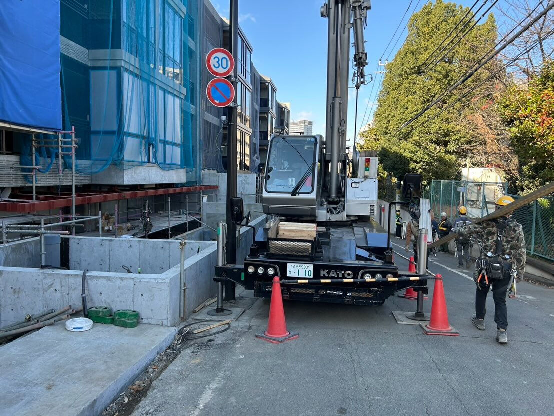 足場材、鉄筋材、鉄骨、残土埋め戻し