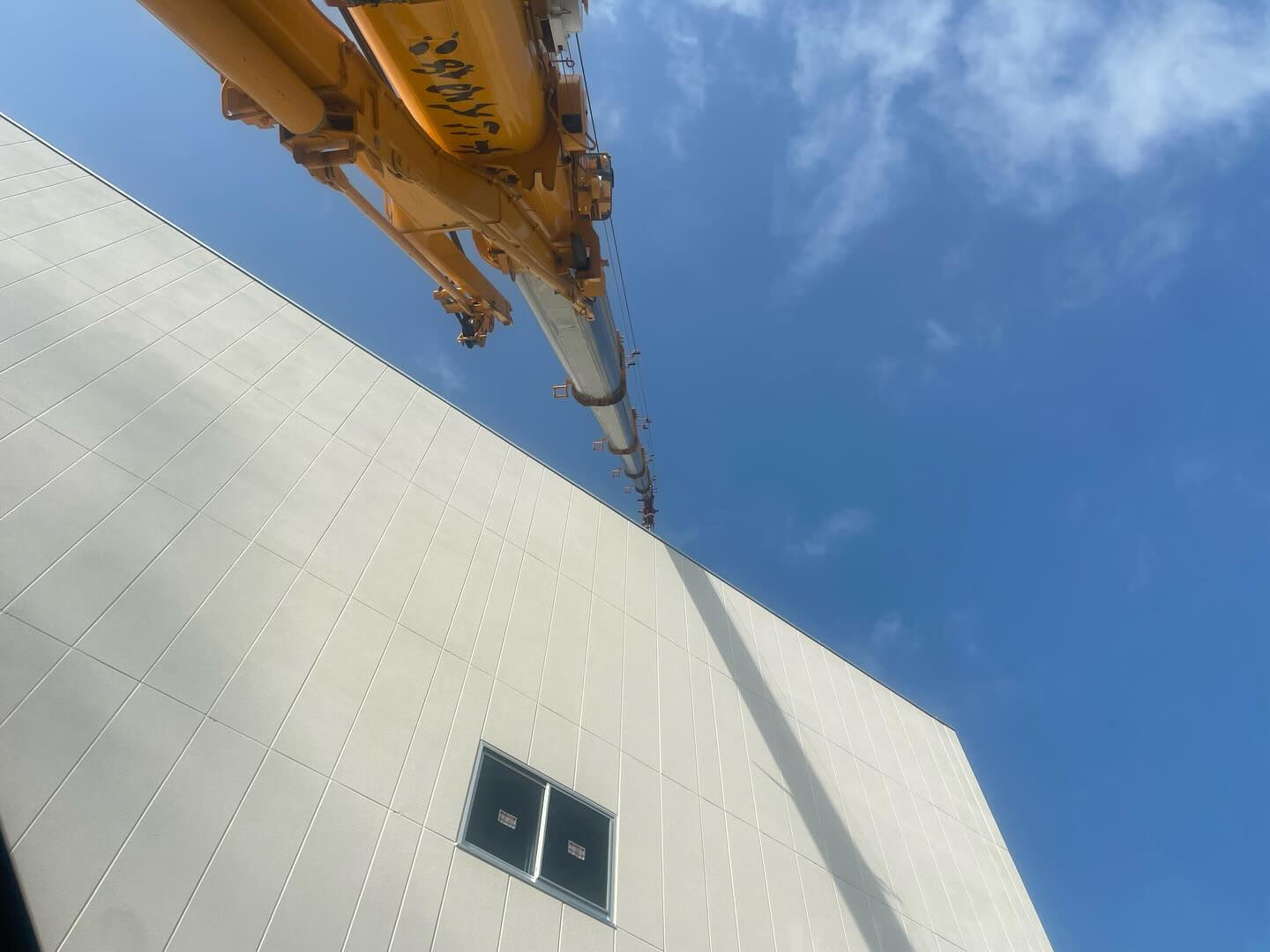 ユンボ、モルタル、木造建て方、伐採、機材、鉄板、蓄電池