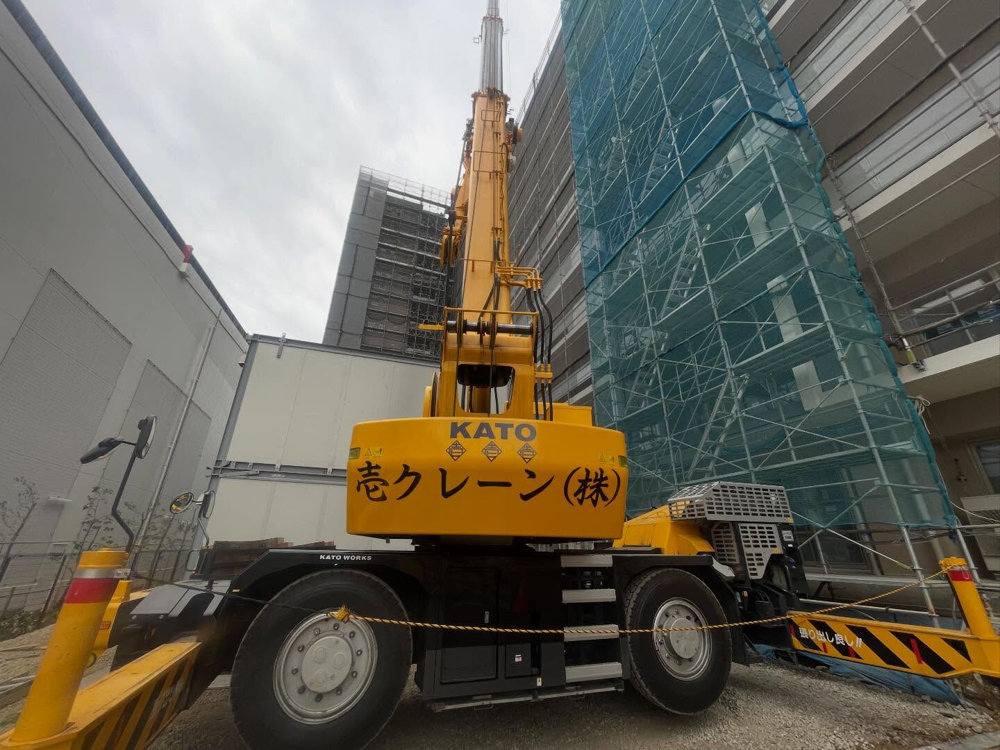 モルタル揚重、伐採作業、木造建て方作業、ユニットハウス解体