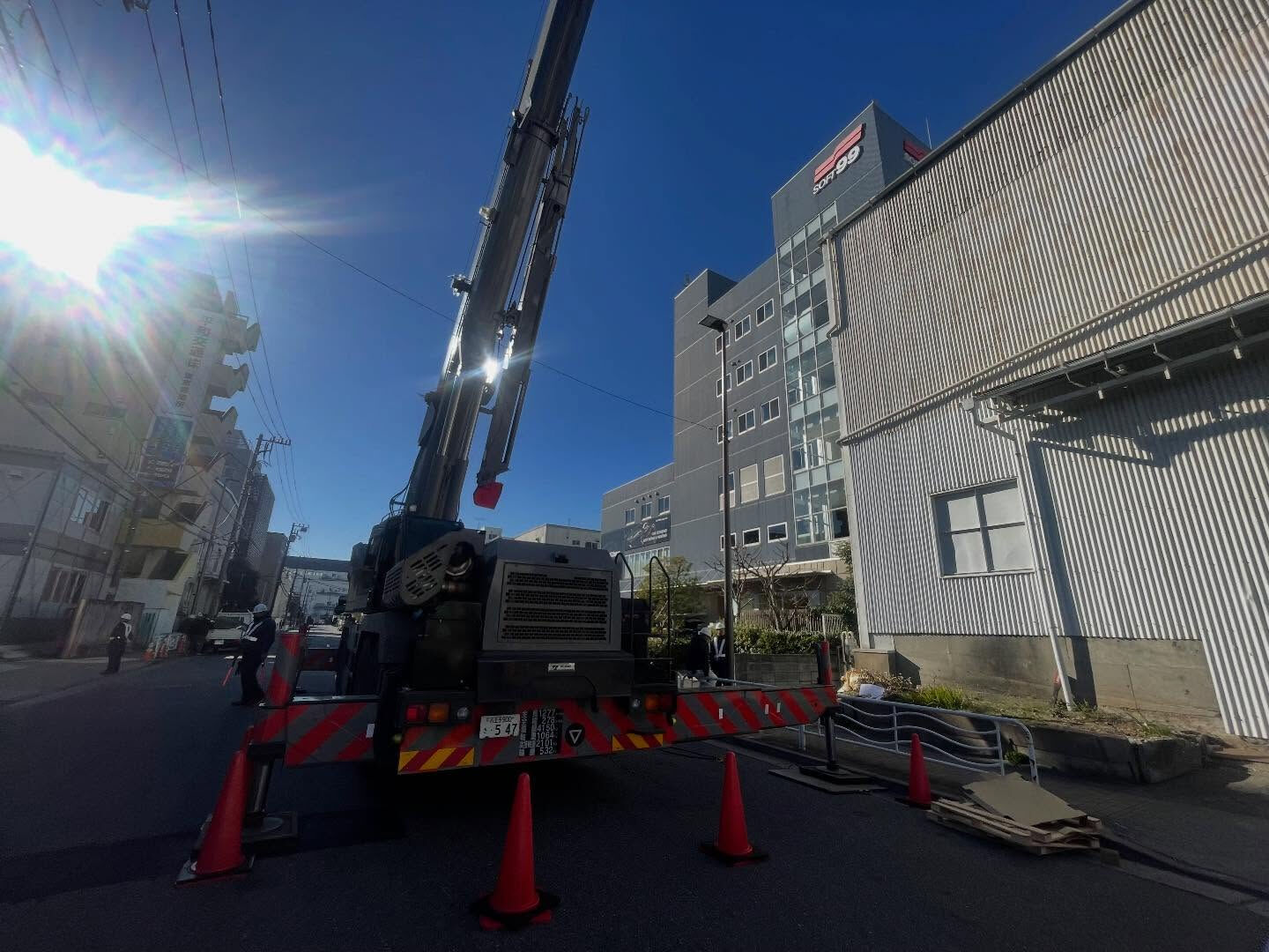 室外機、伐採、ユニットハウス、モルタル、機材、モデルハウス建