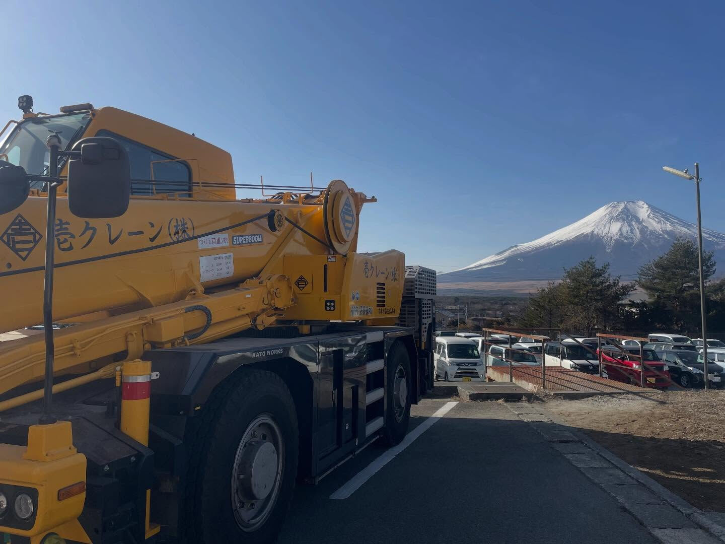 室外機、伐採、ユニットハウス、モルタル、機材、モデルハウス建