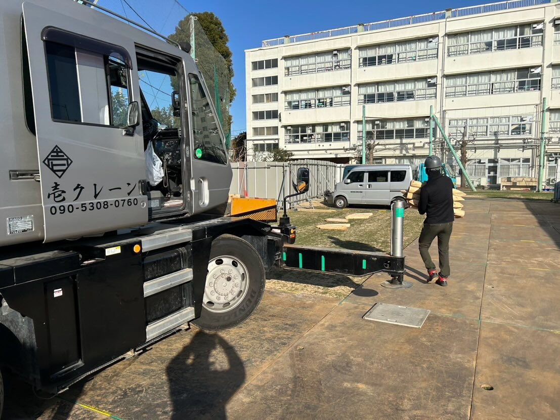 室外機、伐採、ユニットハウス、モルタル、機材、モデルハウス建