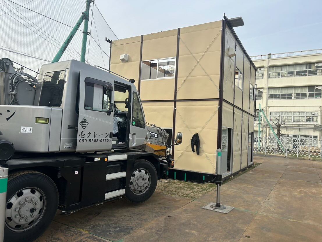 室外機、伐採、ユニットハウス、モルタル、機材、モデルハウス建