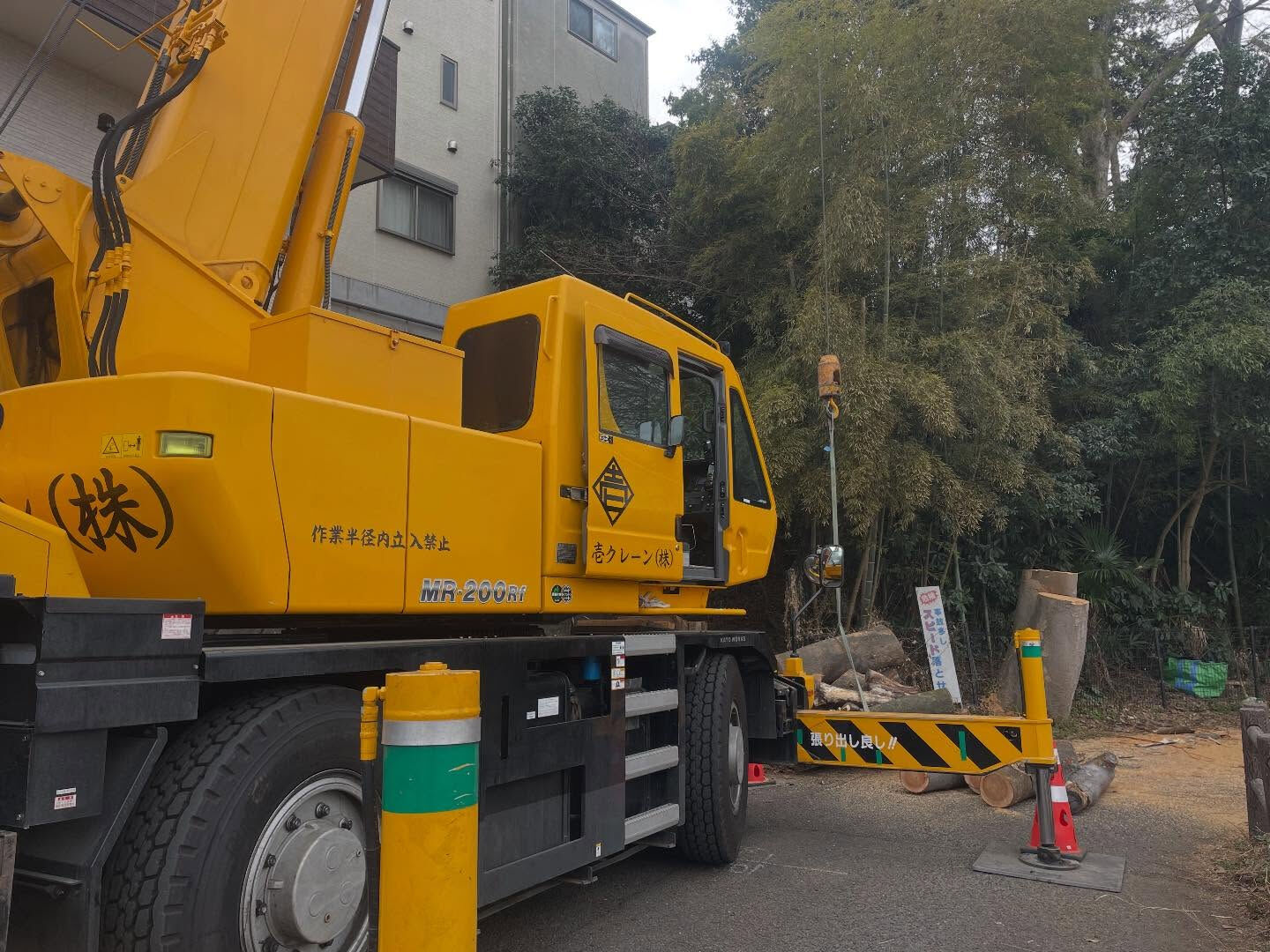 伐採作業、足場材、木造建て方