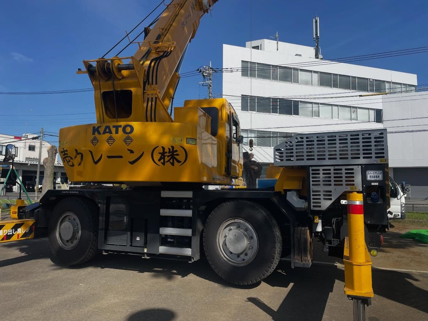 伐採作業、軽量鉄骨建て方作業、木造建て方作業、