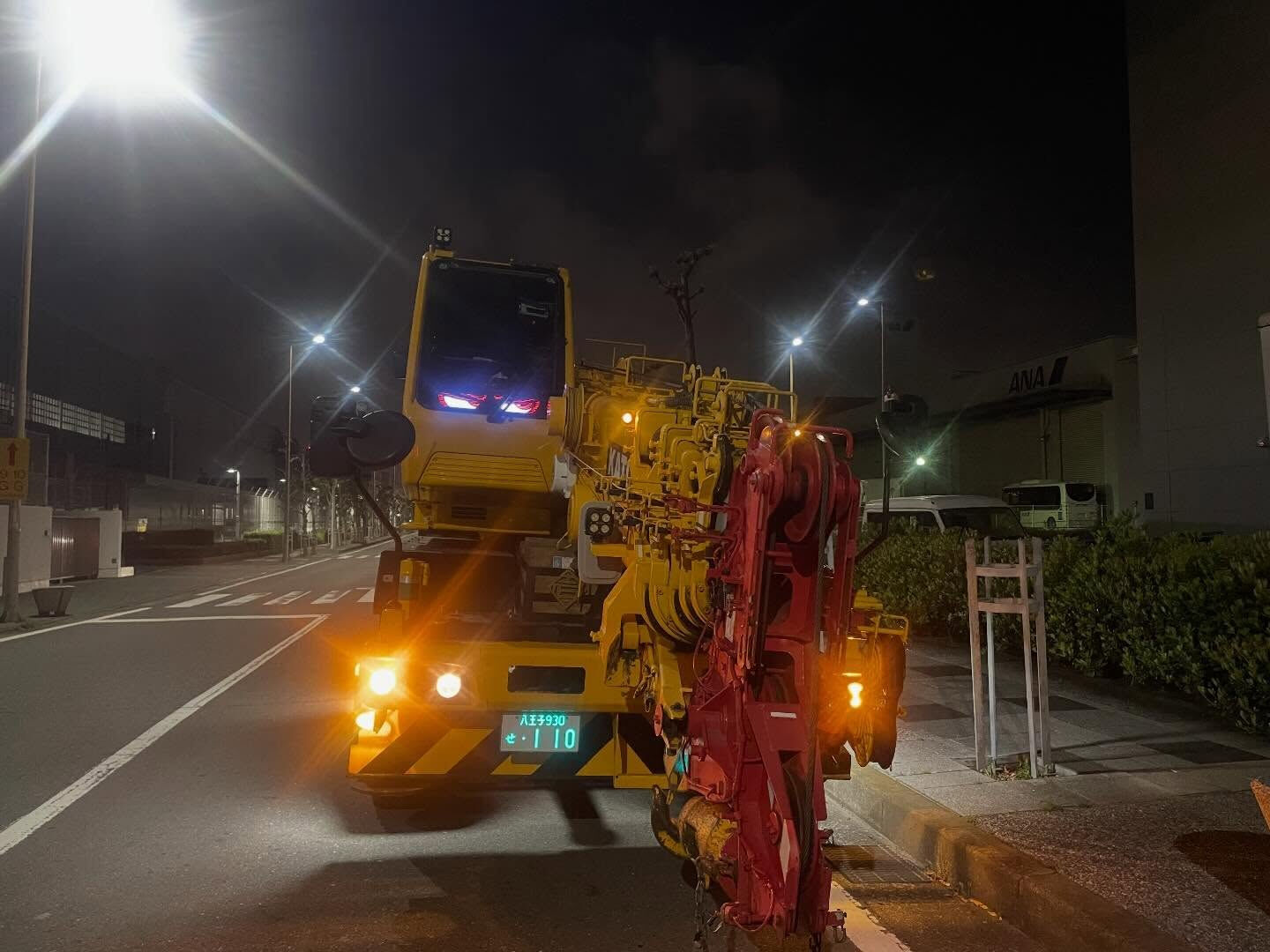 足場材、木造建て方、軽量鉄骨建て方、夜間室外機、伐採作業
