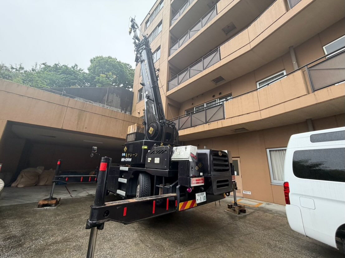 ベルトコンベアー交換作業、建て方作業、足場材揚重作業、伐採作
